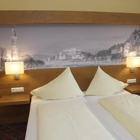Hotell Kamml 3*