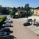 Kamml 3* Wals-Siezenheim