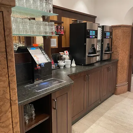 ホテル ガストホフ カムル