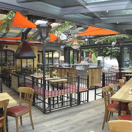 加斯赫夫卡木尔酒店 酒店